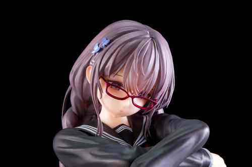 Uya「体育の授業を受けたくない眼鏡娘 illustration by ふじ子」フィギュアレビュー