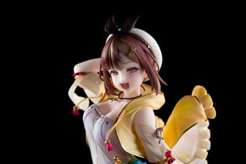 アルター「ライザのアトリエ ～常闇の女王と秘密の隠れ家～ ライザ(ライザリン・シュタウト)」フィギュアレビュー