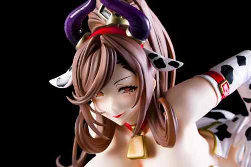 BINDing「レディ・ホルスタイナー」フィギュアレビュー