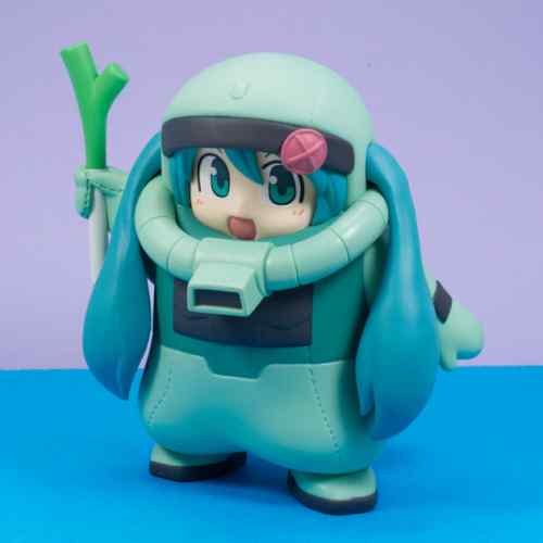 レビュー バンプレスト ガンダム45周年×初音ミク フィギュア ザクぐるみ 初音ミクVer.